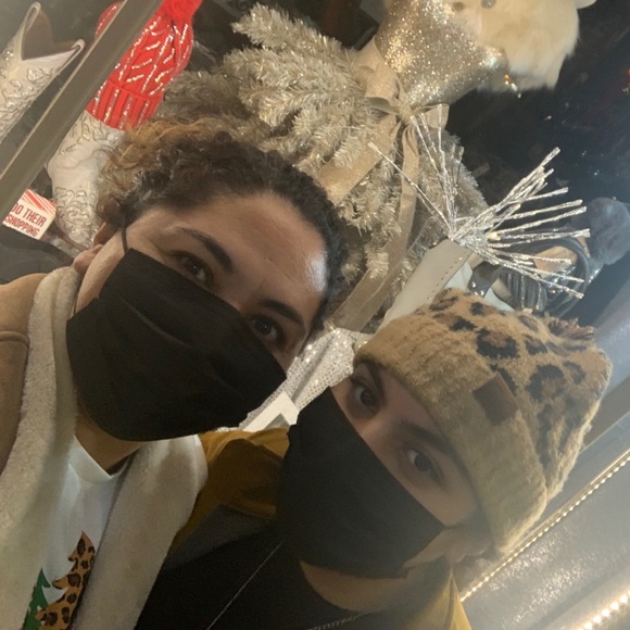 Profile Picture of Silvia Rivas (@gemscorner) on Poshmark