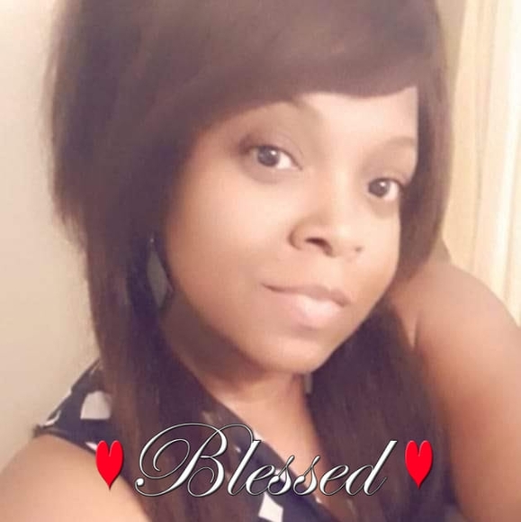 Profile Picture of Tk Chinelle (@tkchinelle) on Poshmark