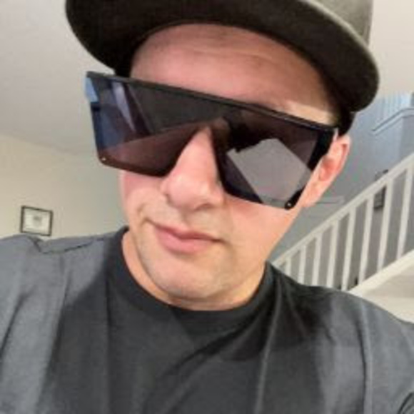 Profile Picture of Aj Craighead (@acraighead16) on Poshmark