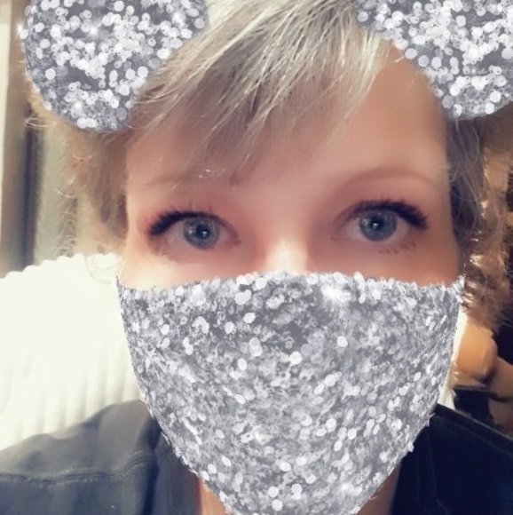 Profile Picture of Kelli Conrad (@kelli_conrad) on Poshmark