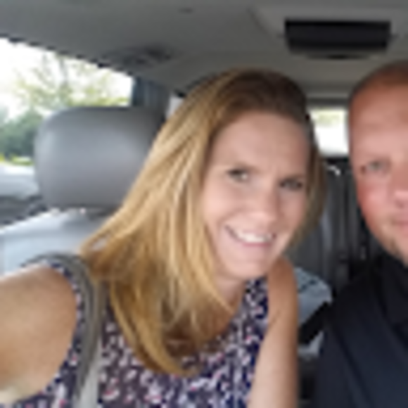 Profile Picture of Jennifer Drzakowski (@jdrzakow) on Poshmark