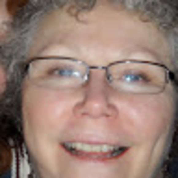 Profile Picture of Jean Macgregor (@jeanmacgregor) on Poshmark