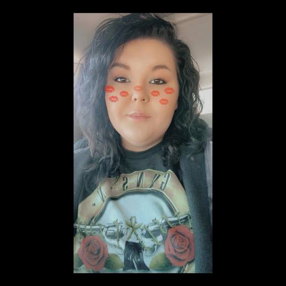 Profile Picture of Haley Mcabee (@haleymcabee) on Poshmark