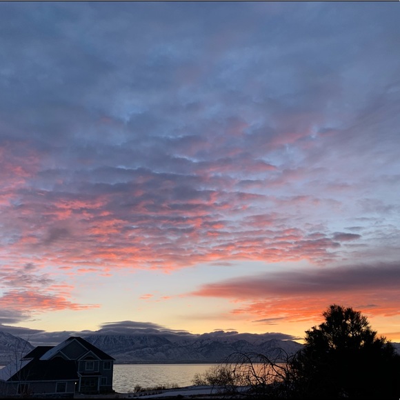 Profile Picture of Paige Andersen (@paigeanderse142) on Poshmark