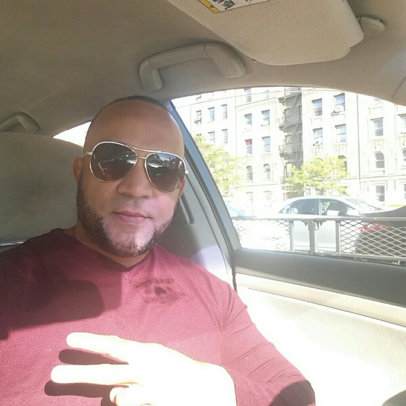 Profile Picture of Benjamin Ledesma (@elbenja65) on Poshmark
