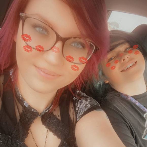 Profile Picture of Casey Holsinger (@tammy4careplus) on Poshmark