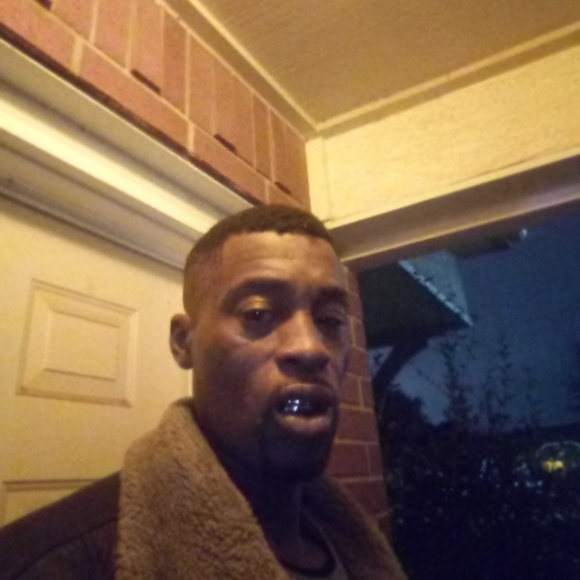 Profile Picture of Vincent Jackson (@vincejack43) on Poshmark