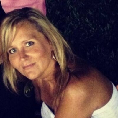 Profile Picture of Irene Griffin (@lorendamac) on Twitter