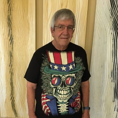Profile Picture of R Warren Langley (@warrenwizard) on Twitter