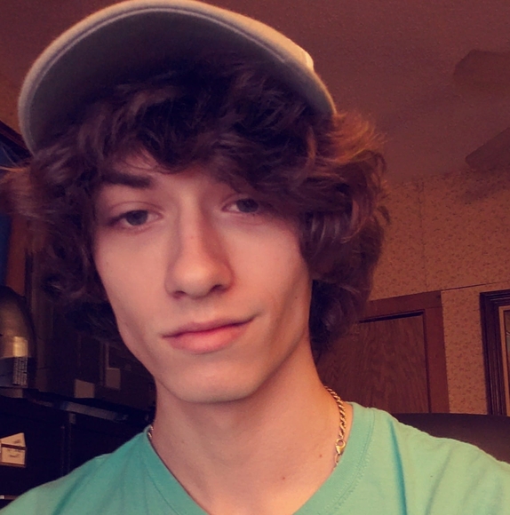 Profile Picture of Christopher Parker (@chrisparker1692) on Poshmark