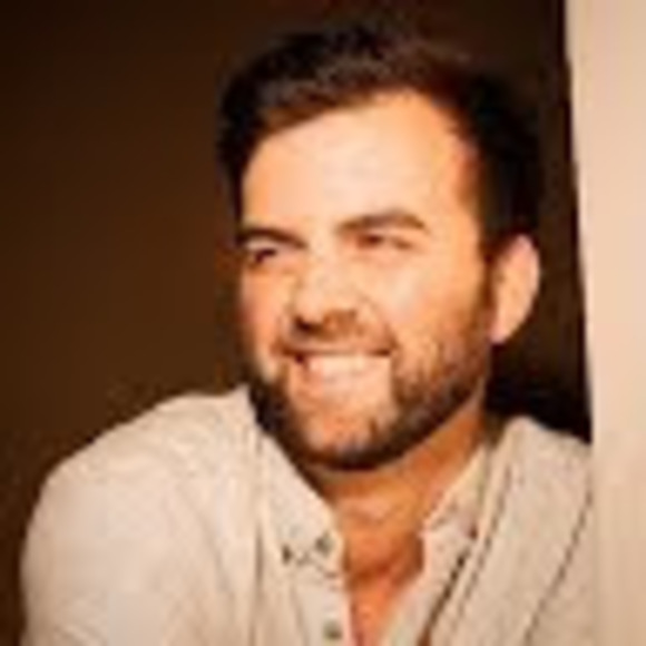 Profile Picture of Michael Gullo (@mikeygullo) on Poshmark