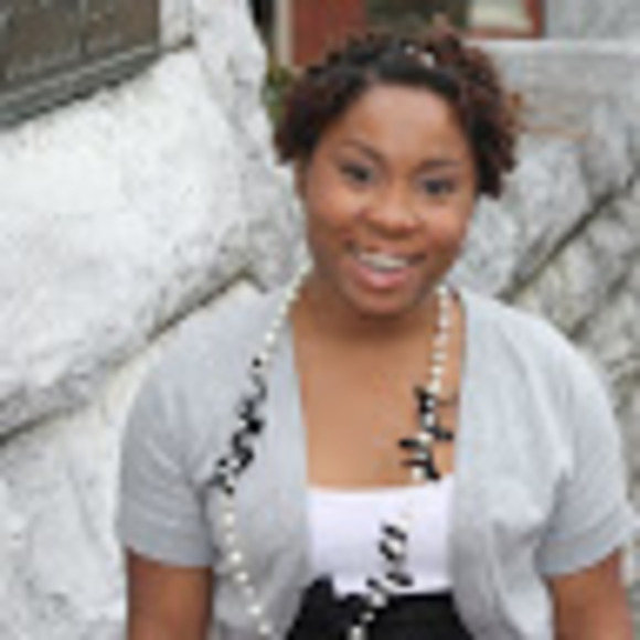 Profile Picture of Terressence Crumity (@terressencec) on Poshmark