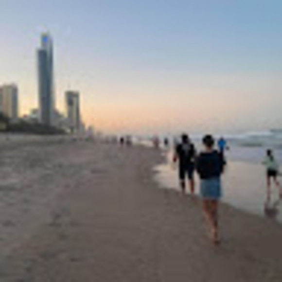 Profile Picture of Jessica Lunn (@jessielunn12) on Poshmark