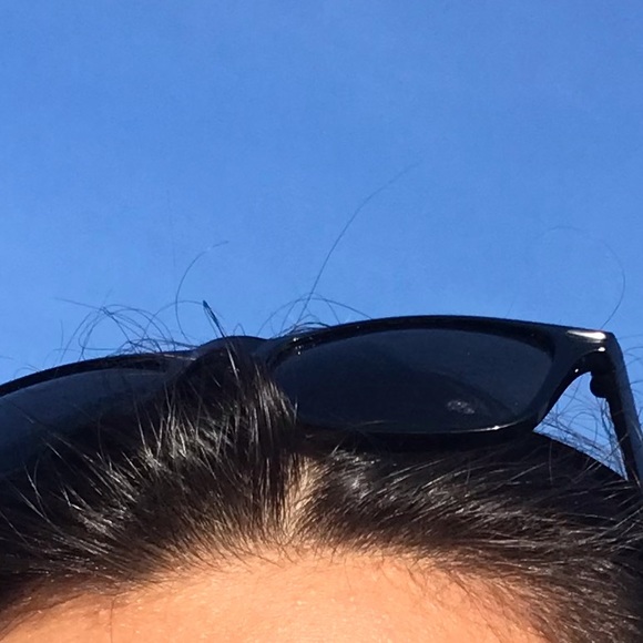 Profile Picture of Bass Bass (@bassbadd) on Poshmark