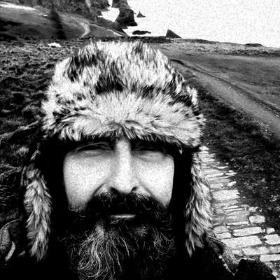 Profile Picture of Mike Cardew (@cardew_mike) on Twitter