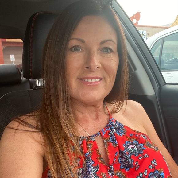 Profile Picture of Kim Boyette (@kboyette70) on Poshmark