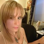 Profile Picture of Crystal Dorris (@ardently._.me) on Instagram