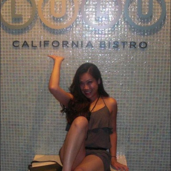 Profile Picture of Lucy Hoang (@luckylucy00) on Poshmark