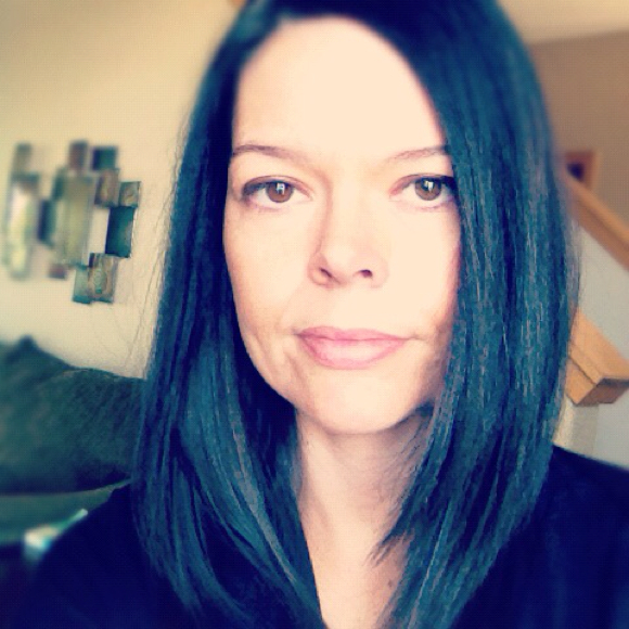 Profile Picture of Dawn Simard (@dawnsim) on Poshmark
