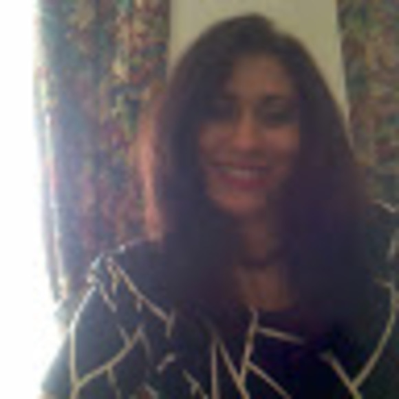 Profile Picture of Irene Gonzalez (@ireneplus2) on Poshmark