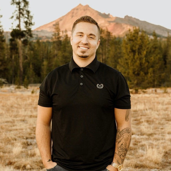 Profile Picture of Grady Garrison (@grady_garrison) on Poshmark