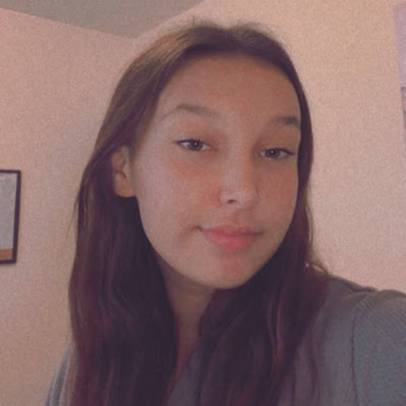 Profile Picture of Kevanna Scott (@kevanish1234) on Poshmark