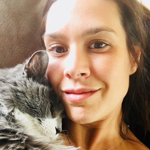 Profile Picture of Karissa Ringstad (@kgai27) on Poshmark