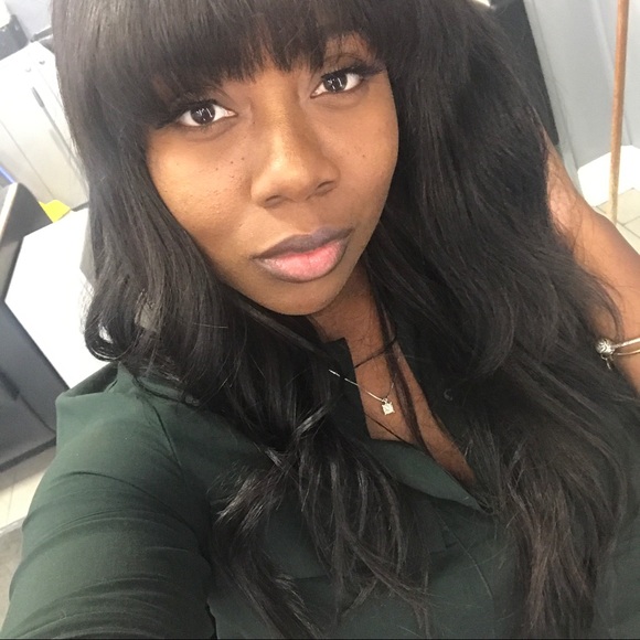 Profile Picture of Ashana Radway (@msshana2_you) on Poshmark