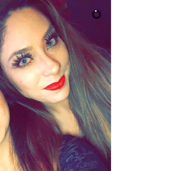 Profile Picture of Alex Olmos (@petitedarling) on Poshmark