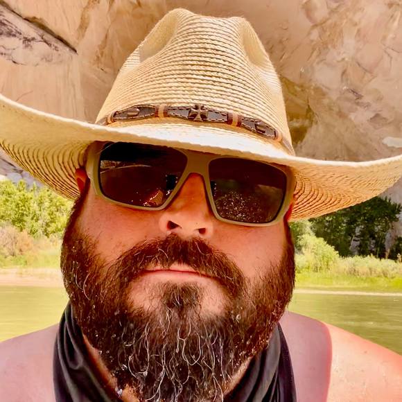 Profile Picture of Chris Mciver (@cmciver6950) on Poshmark