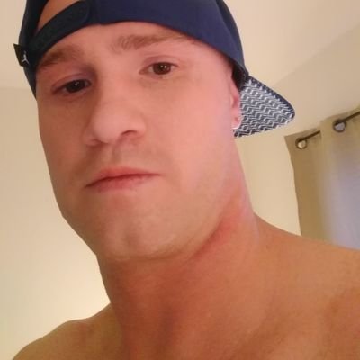 Profile Picture of Jeffrey Pickens (@24_pickens) on Twitter