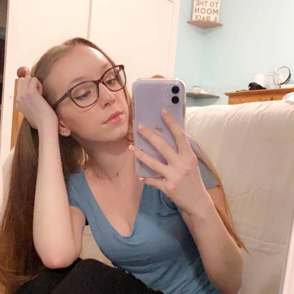 Profile Picture of Alexis Praetorius (@lexipraetorius) on Poshmark