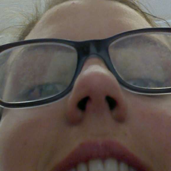 Profile Picture of Avery Andrews (@averyrose19) on Poshmark