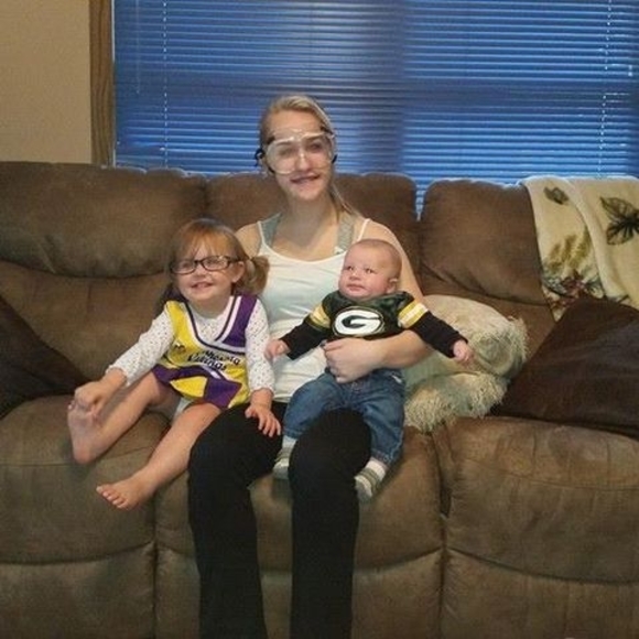 Profile Picture of Linda Iwen (@imaywen) on Poshmark