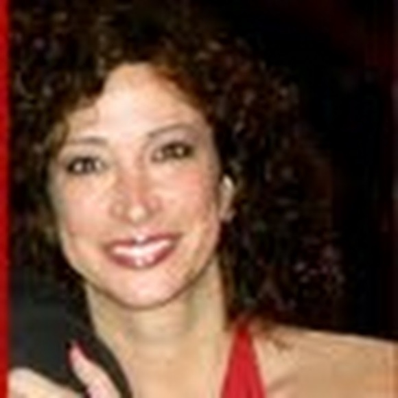 Profile Picture of Janet Potter (@jvprn) on Poshmark