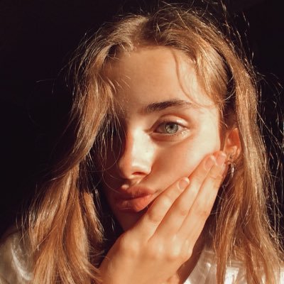 Profile Picture of Cristina Netbai (@crisgn13) on Twitter