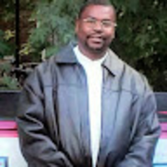 Profile Picture of Gregory Wilson (@gregorywilson13) on Poshmark