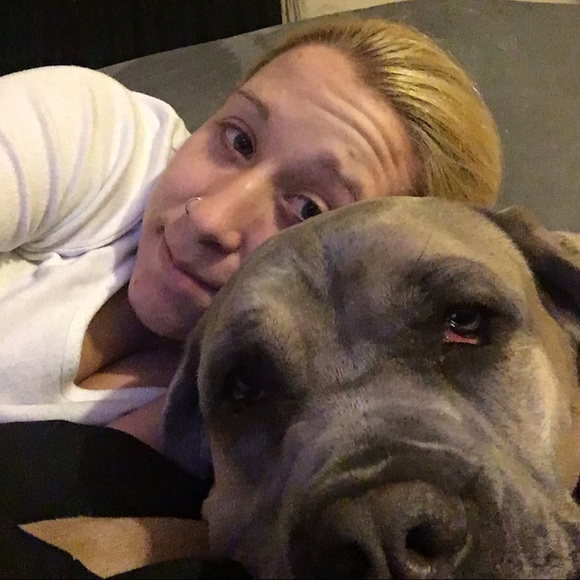 Profile Picture of Stephanie Marrone (@smarrone16) on Poshmark