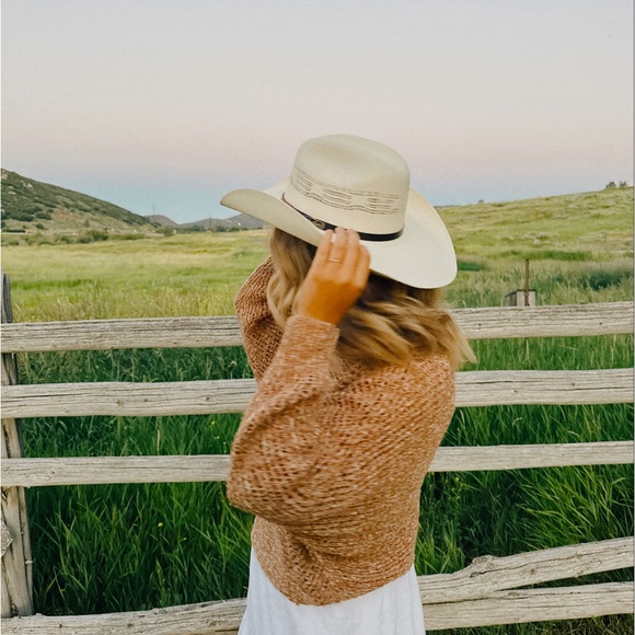 Profile Picture of Alaina Stewart (@alainagstew) on Poshmark