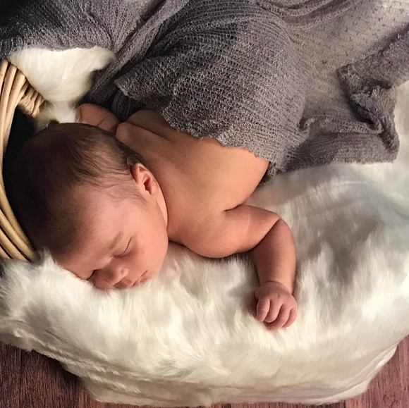 Profile Picture of Danielle Ondash (@ondashd) on Poshmark