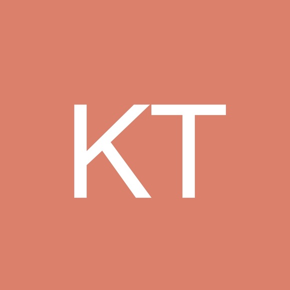 Profile Picture of Kirsten Thorup (@goochin) on Poshmark