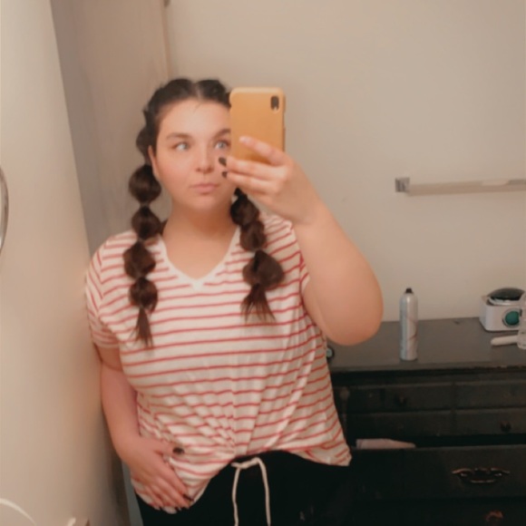 Profile Picture of Hailey Mcgregor (@haileymcg97) on Poshmark