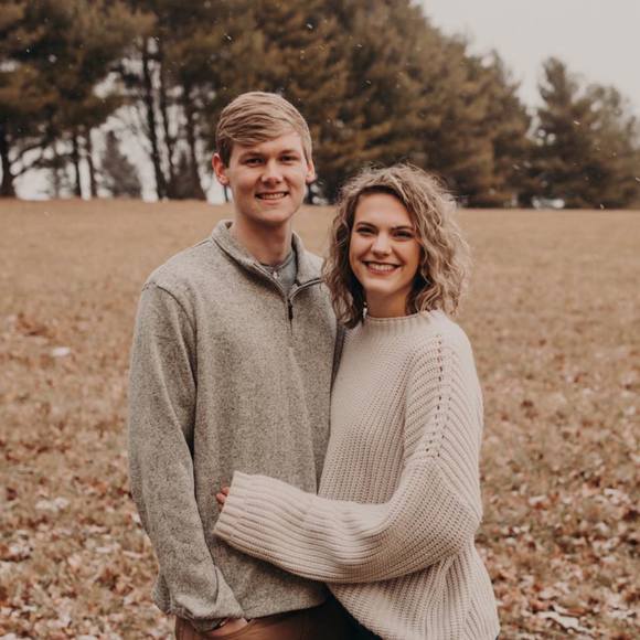 Profile Picture of Jenna Haagsma (@jennahaagsma) on Poshmark