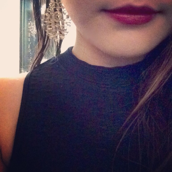 Profile Picture of Gigi Chow (@hellogigii) on Poshmark