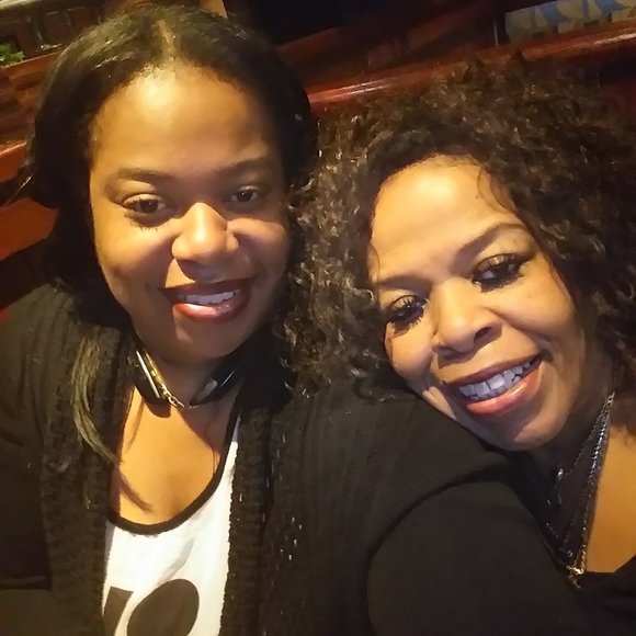 Profile Picture of Tanisha Mcdaniel (@luvnikki01) on Poshmark