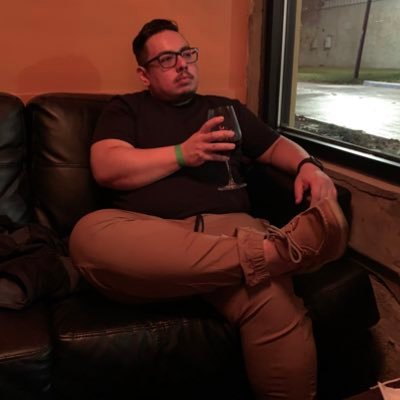 Profile Picture of Ernie Gonzalez (@ErnieXD) on Twitter