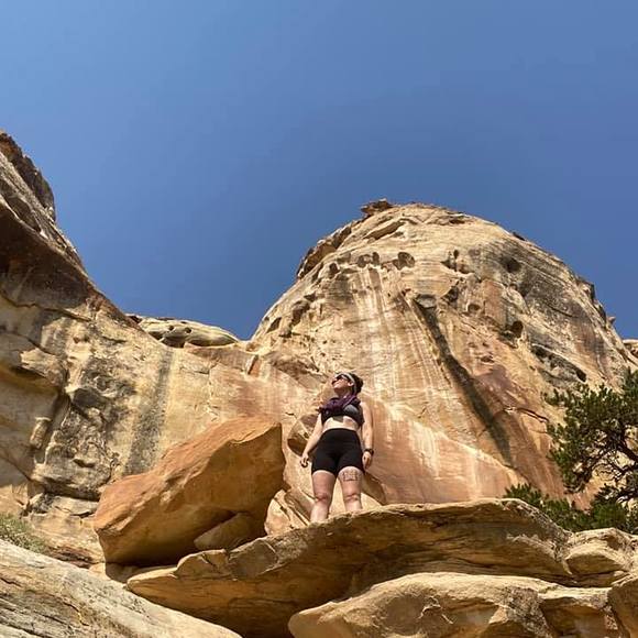 Profile Picture of Kirsten Czako (@kirstenczako) on Poshmark