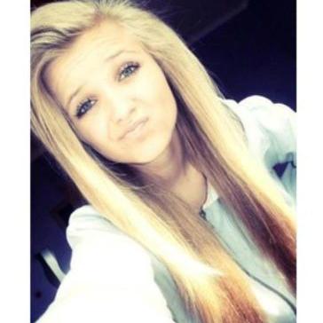 Profile Picture of Kate Olivia Calder (@its_kate_calder) on Twitter