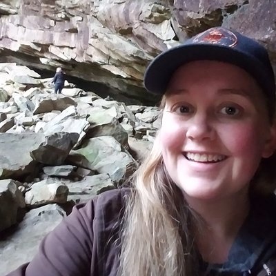 Profile Picture of Whitney Potts (@whit3590) on Twitter