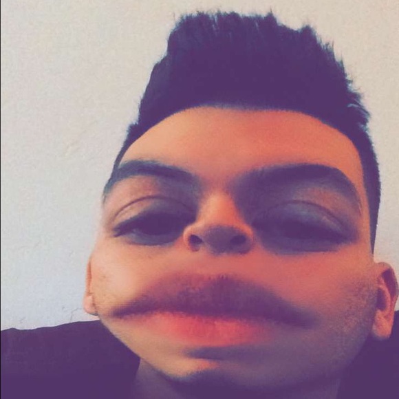 Profile Picture of Albert Salas (@deadasss) on Poshmark